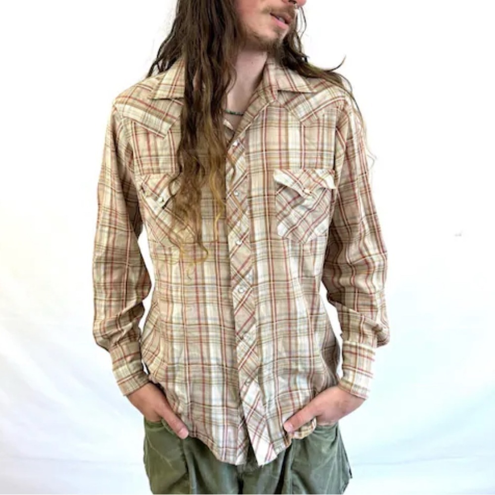 Karman Vintage Western pearl snaps plaid Shirt,gold lurex detail, size 16/33